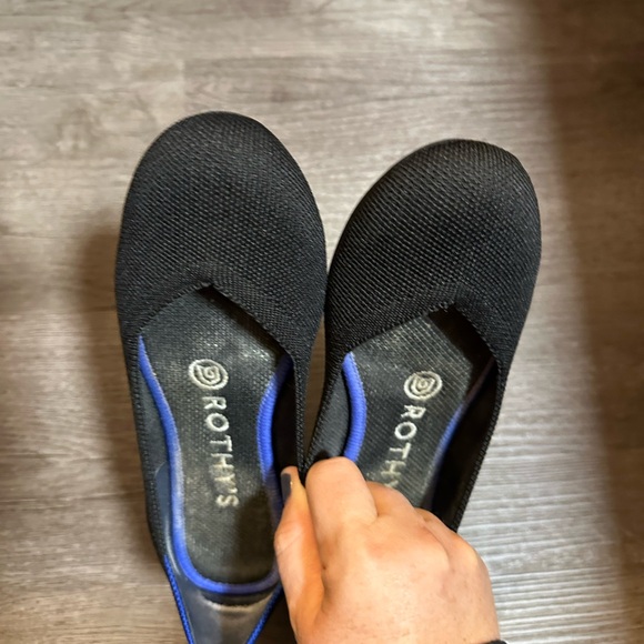 Rothy’s The Flat in black solid. Size 6 - Picture 3 of 7